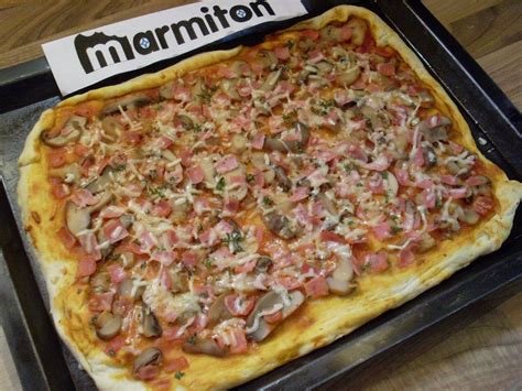 Pizza reine très simple Recette de Pizza reine très simple Marmiton