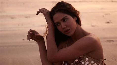 Sonam Bajwa Looks Jaw Droppingly Hot In Golden Monokini In New Beachside Pics Fans Joke