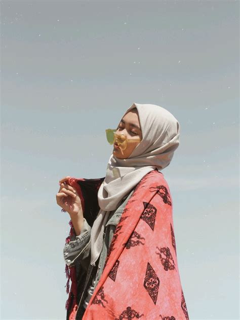 Such as png, jpg, animated gifs, pic art, logo, black and white, transparent. Ootd hijab pantai | Pantai, Gadis tumblr, Model pakaian hijab