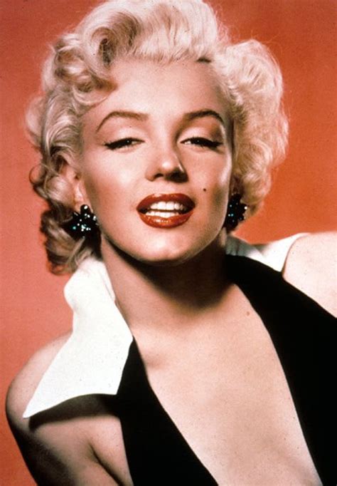 Marilyn Monroes Best Beauty Moments Hello