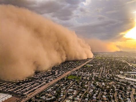 Magnificent Photos Of Arizona Dust Storm Taken From News Helicopter