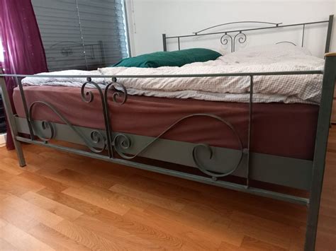 Finde jetzt schnell die besten angebote für gebrauchte matratze kaufen auf focus online kleinanzeigen. Metallbett 180cm mit Rost und Matratzen | Kaufen auf Ricardo