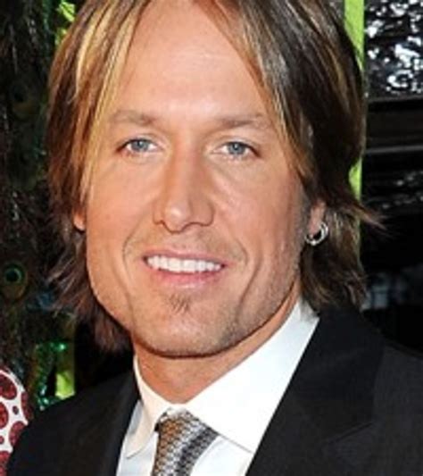 Keith Urban Writes A New Song ‘for You