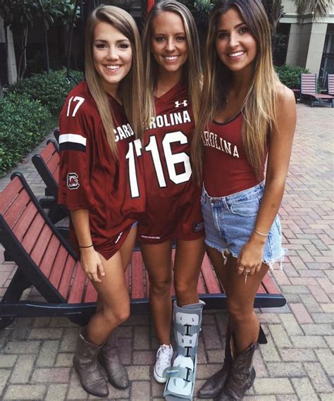 Pin By Jojo Loves You On College Game Day Gameday Outfit College Gameday Outfits Soccer