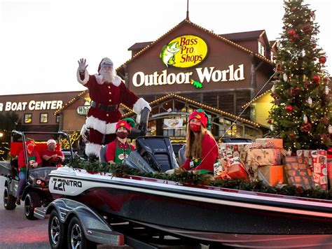 Santa Arrives At Bass Pro Shops In Harrisburg Mall