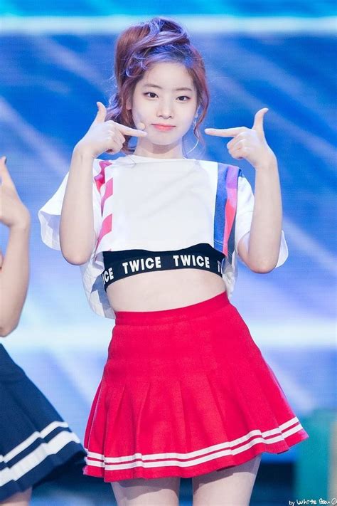 Pin By 𝓚𝔂𝓵𝓮 On Twice Kpop Girls Twice Dahyun Kpop Outfits