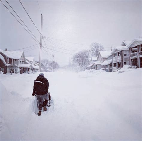 Photos Record Breaking Snowfall Blankets Erie