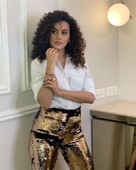 Like It 👍 Or Love It 😘 Taapsee Pannu Looks Super Gorgeous Fashion