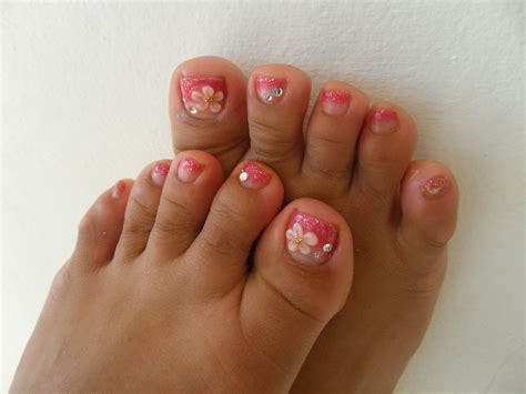 Find one that matches the season, the latest trends, or just your mood. GEL NAIL Pedicure: with 3D flowers with acrylic | Negril ...