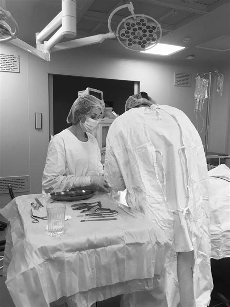 Area hospital celebrates the use of robotic assisted surgery - KBSI Fox