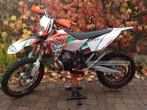 Electric starter the ktm 300 exc six days is equipped with both kick and electric starters. 2011 KTM Exc 250 six days