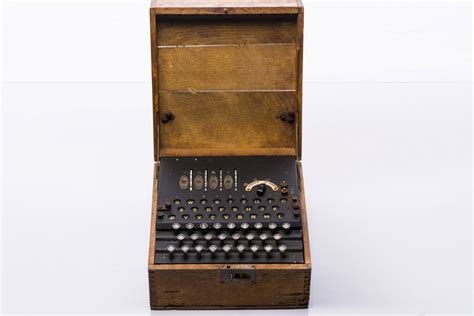 Four Rotor Enigma Machine International Spy Museum