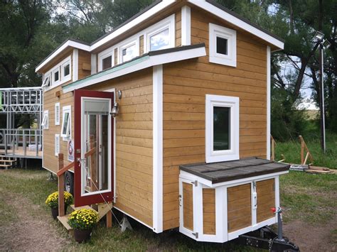 A Luxury Tiny House On Wheels And Its Fully Off Grid Capable