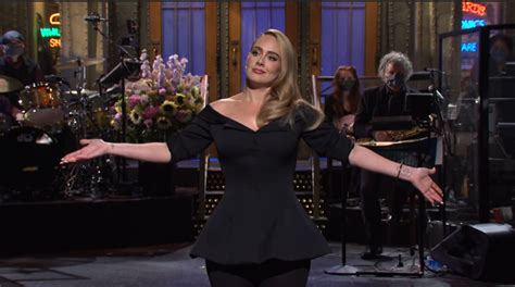 The complete first season boxed set is much more than the sum of its parts, in fact it's one of the most significant tv dvd releases yet. Adele reaparece en "Saturday Night Live"; bromea sobre su ...