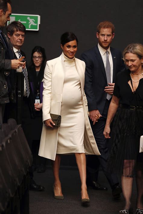 רייצ'ל מייגן מרקל, rachel meghan markle; הממלכה בהלם: כך שומרת מייגן מרקל על סטייל בהריון | מגזין את