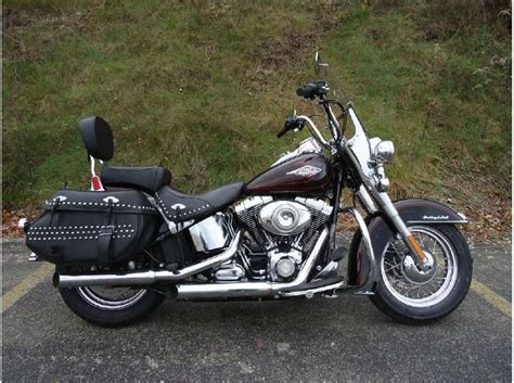 Read a full 2011 harley davidson heritage softail classic motorcycle review including photos of beautiful 2011 harley davidson softail motorcycles. Buy 2011 Harley-Davidson Heritage Softail Classic on 2040motos