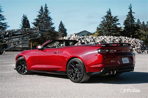 The 2019 Chevrolet Camaro Zl1 Convertible Is A 650 Horsepower Tanning