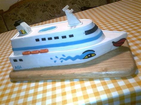 Aug 08, 2021 · apple kuchen (german apple cake) an affair from the heart. Pin von Eli auf Cruise Cake | Aida torten, Motivtorte ...
