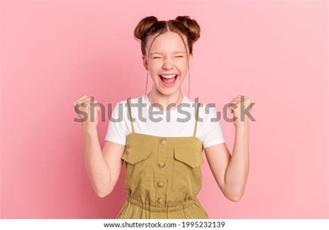 Portrait Attractive Cheerful Preteen Girl Celebrating Foto Stock