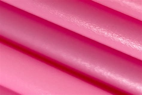 You Wont Believe This Stunning Bubblegum Pink Shade Noodls