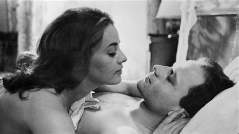 Jeanne Moreau Femme Fatale Of French New Wave Is Dead At 89 The New York Times
