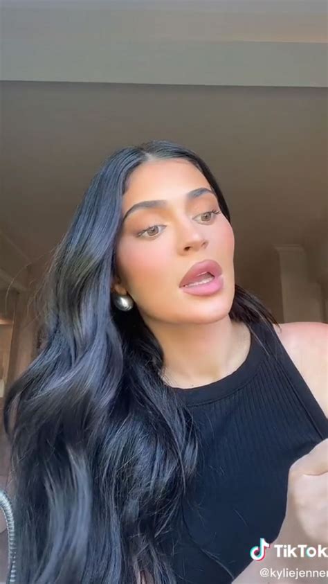 Kylie Jenner Shows Off Bare Post Baby Belly And Thin Waist As She Spills