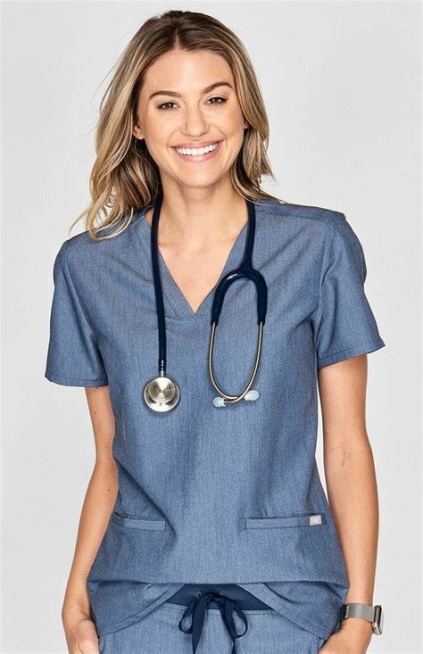 Pin By Drkurdgang On Medical Outfit Cute Nursing Scrubs Stylish
