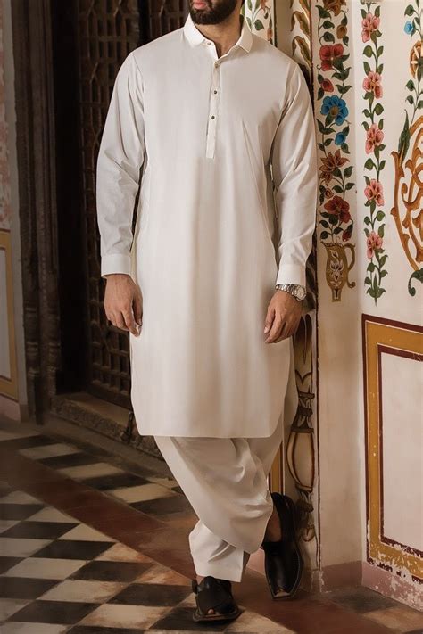 Pakistani Mens Designer Clothes On Sale M2748 Designer Clothes For