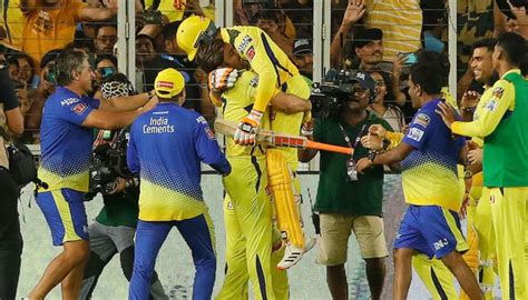 MS Dhoni Leads Chennai Super Kings To Historic 5th IPL Title Bangladesh