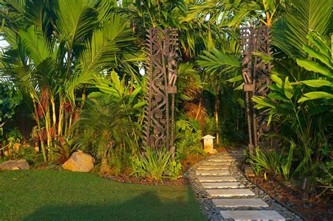 Home Landscaping Bali Tropical Garden Design With Big Sculpture In The