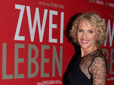 To start with, liv ullmann is without a doubt one of my favourite actresses; Juliane Köhler hatte Angst vor Liv Ullmann - Berlin.de