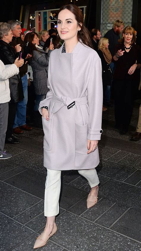 91 Celeb Outfits That Are All About The Coat Celebrity