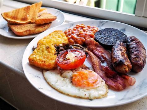 Hash Browns Should Not Be Included In Traditional Full English