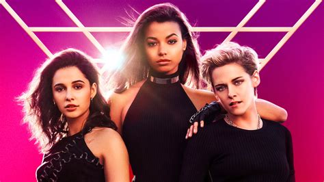 Charlie's angels has been banging around pop culture for the last 43 years, and will probably continue for another century. Charlie's Angels - Film (2019) - MYmovies.it