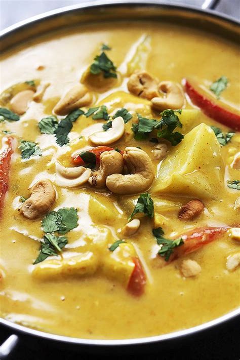 Thai green chicken curry · 450g / 1lb of chicken fillets, diced · 1 tablespoon of olive oil · 1 medium onion, diced · 1 clove of garlic, chopped finely · 1 inch . Coconut curry, Coconut curry chicken and Curries on Pinterest