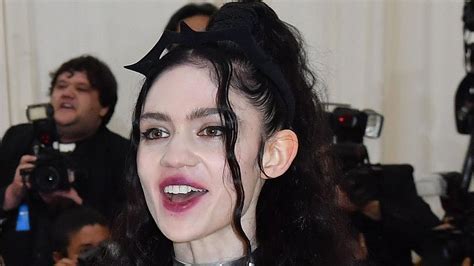 Grimes Says Pregnancy During Pandemic Was ‘demanding And Opens Up
