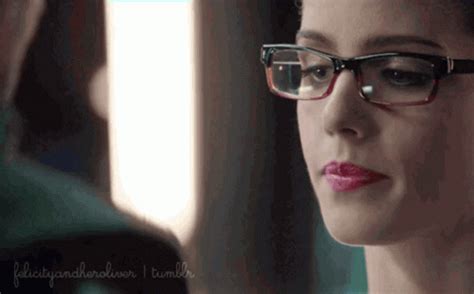 Arrow Felicity Smoak GIF Arrow Felicity Smoak Oliver Queen Discover Share GIFs