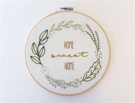 We are pleased to offer you this easy 'home sweet home' cross stitch pattern for free! Home Sweet Home hand embroidery pattern - Floral wreath ...