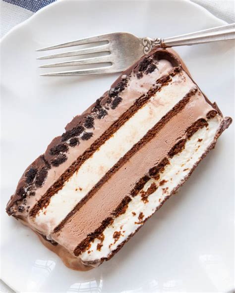 You Can Make This 10 Layer Ice Cream Cake In 5 Minutes The Kitchn