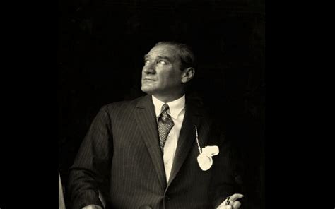 'bir zamanlar gelir, beni unutmak veya unutturmak isteyen gayretler belirebilir!.' mustafa kemal atatürk ! Mustafa Kemal Atatürk | Resim | Resimleri | Foto ...
