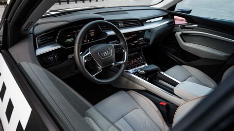 All Electric Audi E Tron Interiors Revealed Autodevot