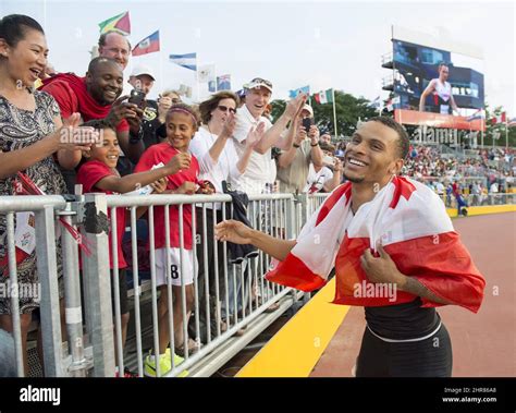 Andre De Grasse Of Canada Celebrates With Fans After The Men S 4x100m Rely Final At The Pan