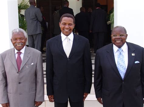 Jakaya mrisho kikwete (born 7 october 1951) is a tanzanian politician who was the fourth president of tanzania, in office from 2005 to 2015. Picha:Kikwete.jpg - Wikipedia, kamusi elezo huru
