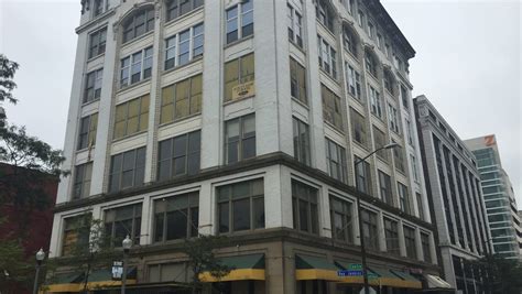 Lear Corp Buys Downtown Detroit Building