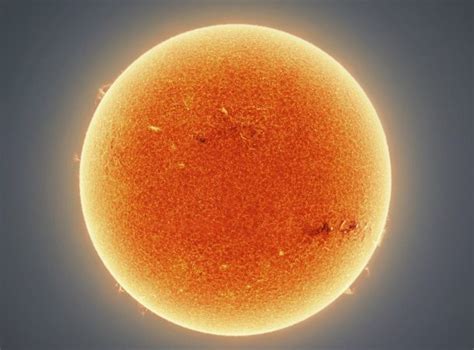 This New Picture Of The Sun Is One Of The Most Detailed Ever