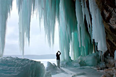 Ice Caves In Michigan Where To See Them And How To Get There Shalee