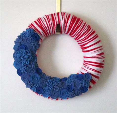 Red White Blue Wreath Patriotic Yarn And Felt Wreath 12 Inch Etsy
