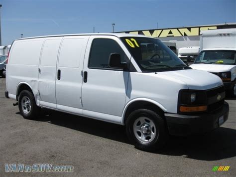 2007 Chevrolet Express 1500 Cargo Van In Summit White 169102