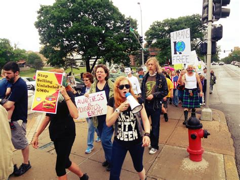 Tkc Breaking And Exclusive News Kansas City March Against Monsanto