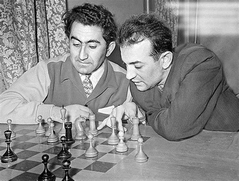 Tigran Petrosian And Victor Korchnoi Jeu Echec Echecs Jeux